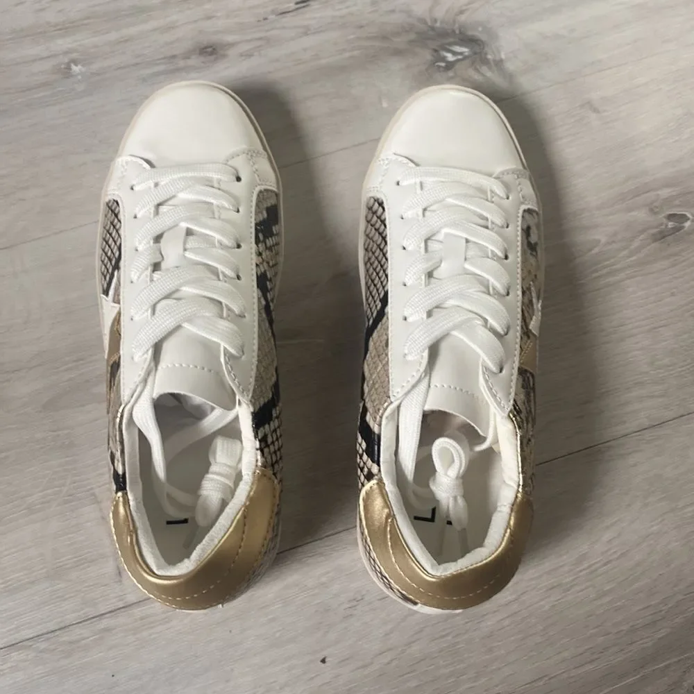 Justfab Zaylee Snakeskin Sneakers Goldsnake‎ 6 Nwt in packaging